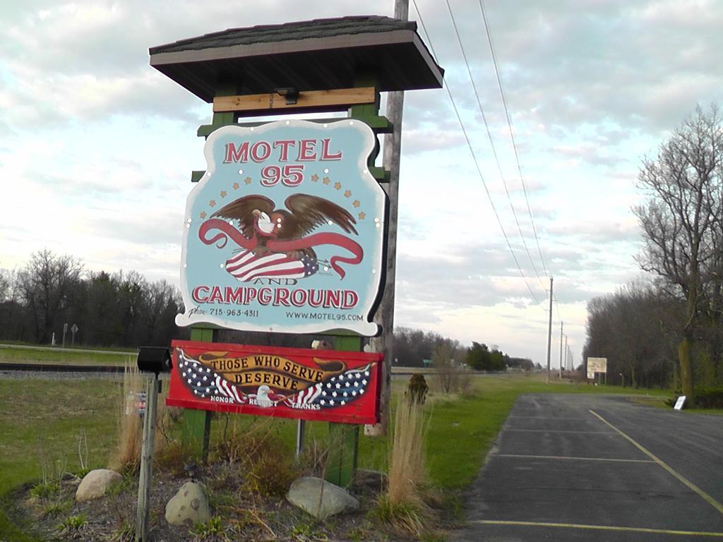 Motel 95&Campground Hixton Exterior foto